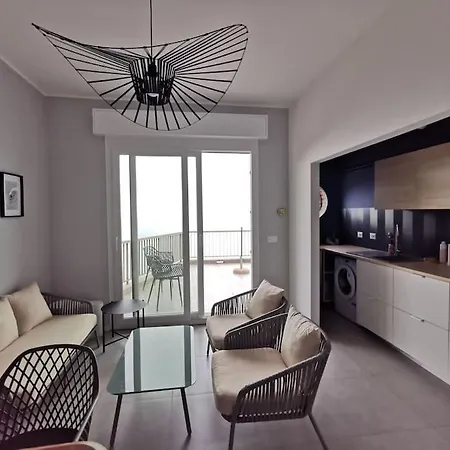 Apartment Design E Vista Mare Bergeggi